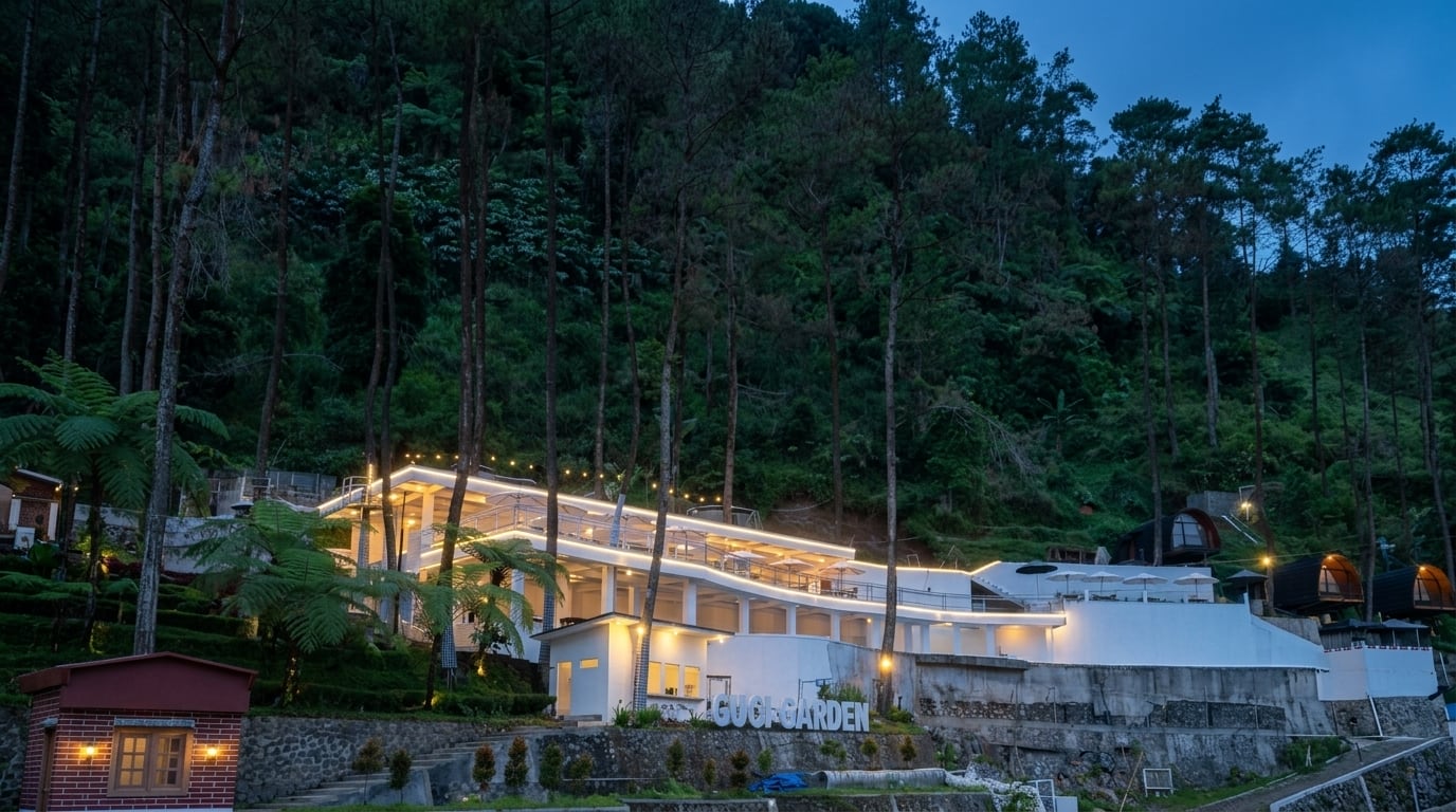 Cafe dan Resto Guci Garden Tegal dengan suasana hangat dan view gunung